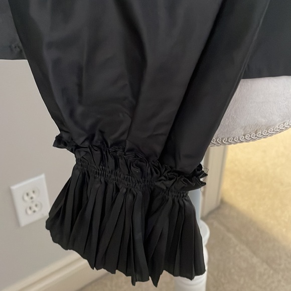 Oscar de La Renta Pleated Silk Top - Picture 5 of 8